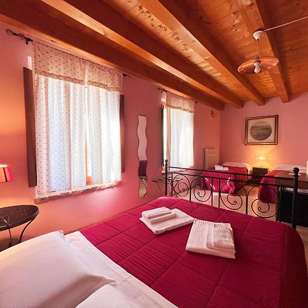 Agriturismo Corte Pellegrini ซาน มาร์ติโน บูออน อัลแบร์โก ภายนอก รูปภาพ