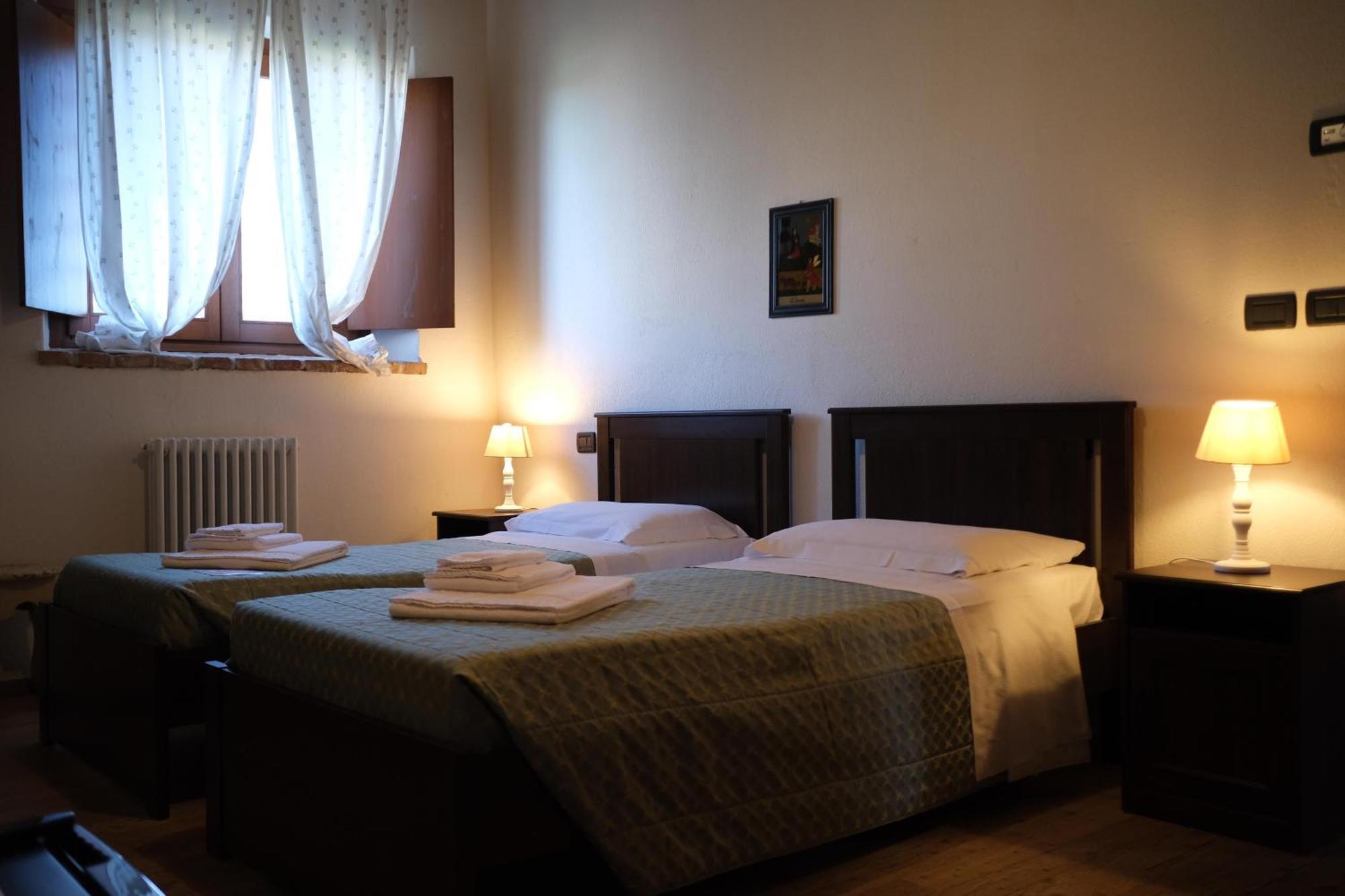 Agriturismo Corte Pellegrini ซาน มาร์ติโน บูออน อัลแบร์โก ภายนอก รูปภาพ