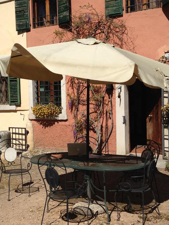 Agriturismo Corte Pellegrini ซาน มาร์ติโน บูออน อัลแบร์โก ภายนอก รูปภาพ