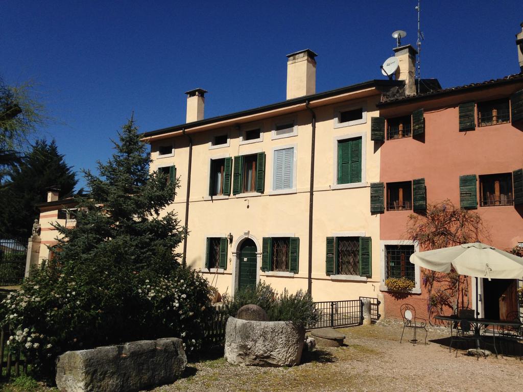 Agriturismo Corte Pellegrini ซาน มาร์ติโน บูออน อัลแบร์โก ภายนอก รูปภาพ