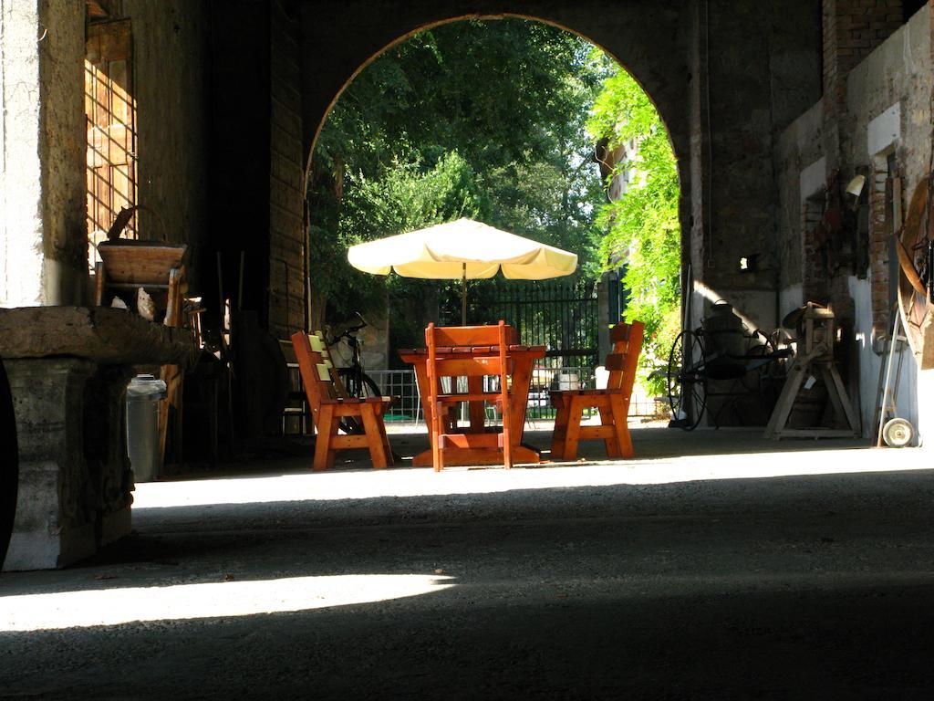 Agriturismo Corte Pellegrini ซาน มาร์ติโน บูออน อัลแบร์โก ภายนอก รูปภาพ