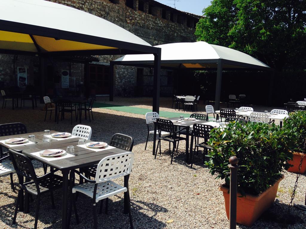 Agriturismo Corte Pellegrini ซาน มาร์ติโน บูออน อัลแบร์โก ภายนอก รูปภาพ